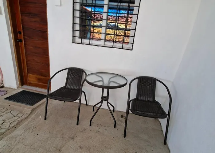 Loti's Pensión *